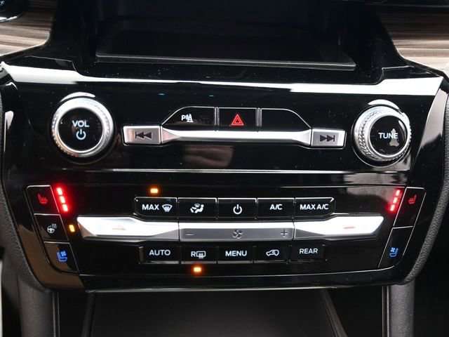 Certified 2024 Ford Explorer Limited image 19