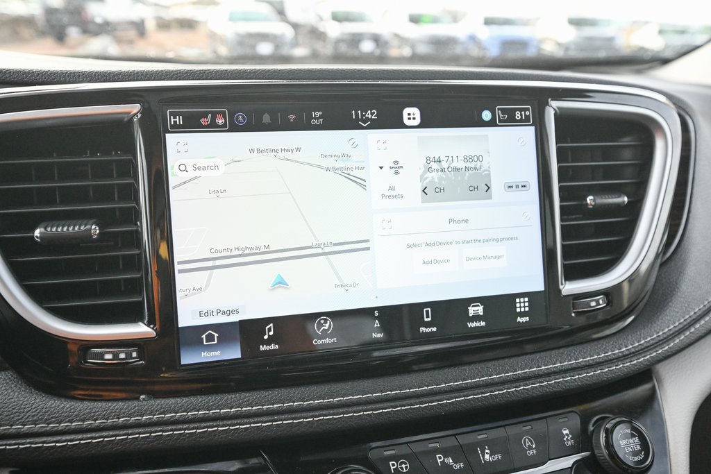 Used 2021 Chrysler Pacifica Limited w/ Uconnect Theater Family Group image 38