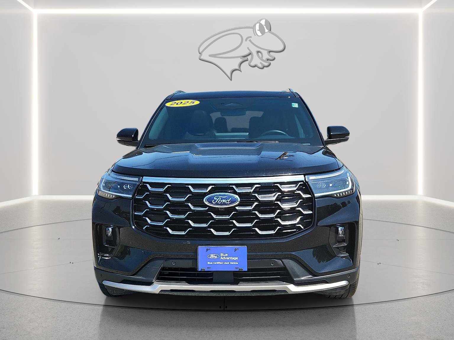 Certified 2025 Ford Explorer Platinum w/ LUX Leather Package AWD/4WD image 7