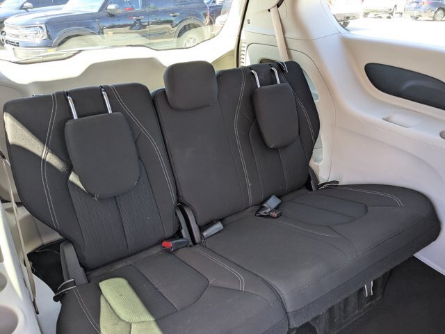 Used 2023 Chrysler Voyager LX FWD image 25