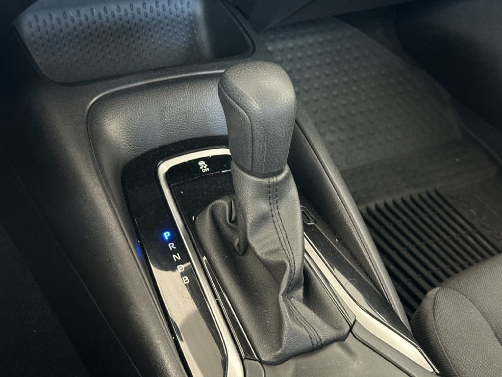 Used 2025 Toyota Corolla LE FWD image 19