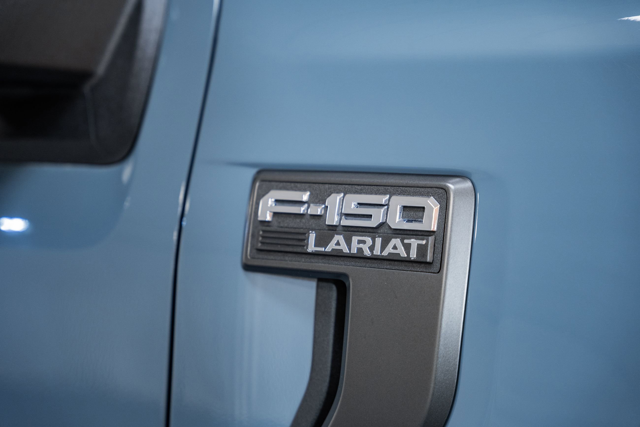 Certified 2023 Ford F150 Lariat w/ Equipment Group 502A High image 13