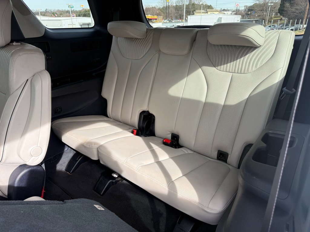 Used 2024 Hyundai Palisade Calligraphy image 17