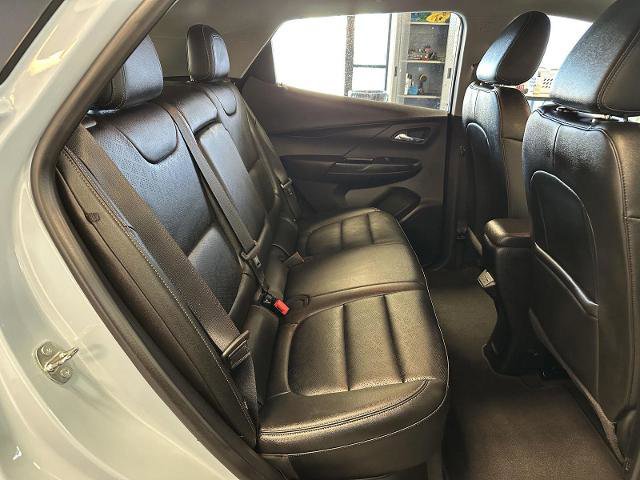 Used 2022 Chevrolet Bolt LT w/ Infotainment Package image 26