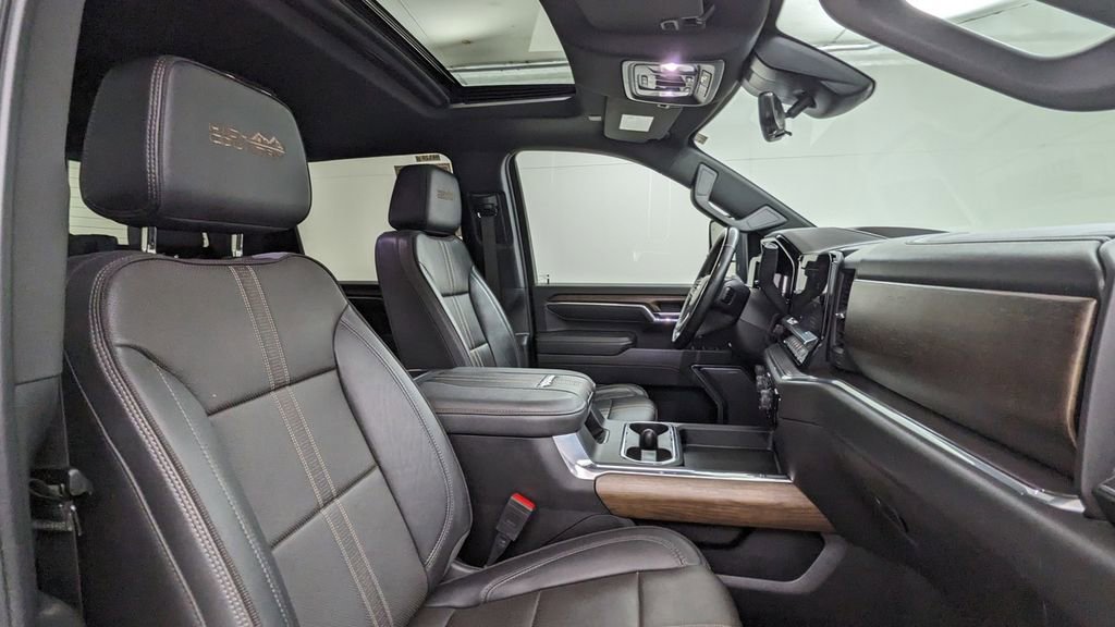 Used 2024 Chevrolet Silverado 3500 High Country w/ High Country Premium Package image 40