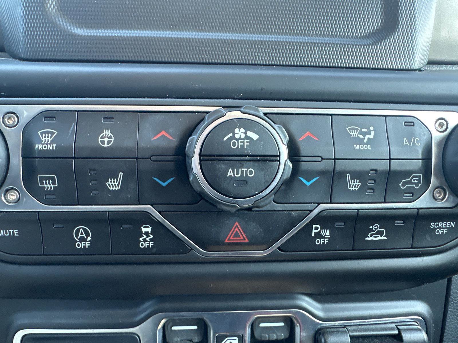 Used 2021 Jeep Wrangler Unlimited Sport image 13