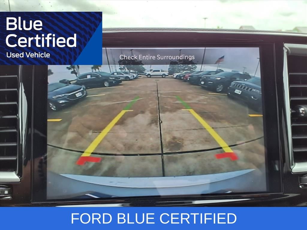 Used 2024 Chrysler Pacifica Touring-L image 10