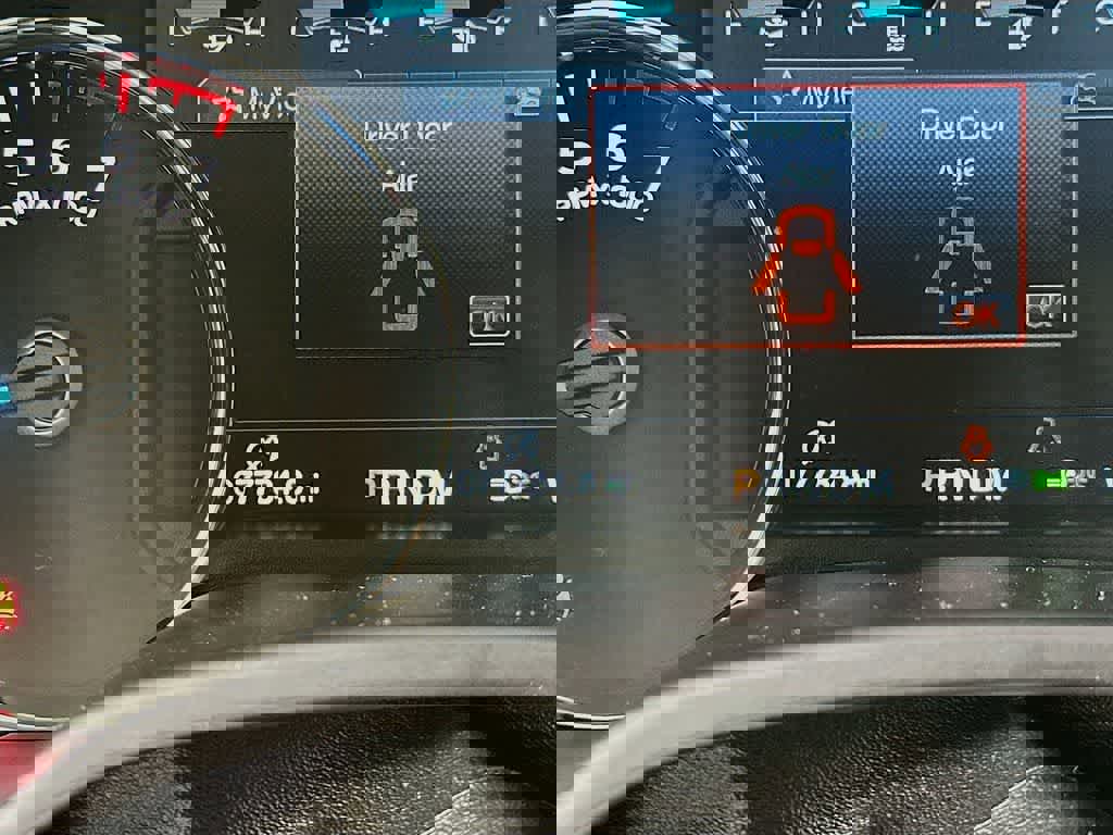 Certified 2018 Ford F150 Lariat w/ Equipment Group 502A Luxury image 23