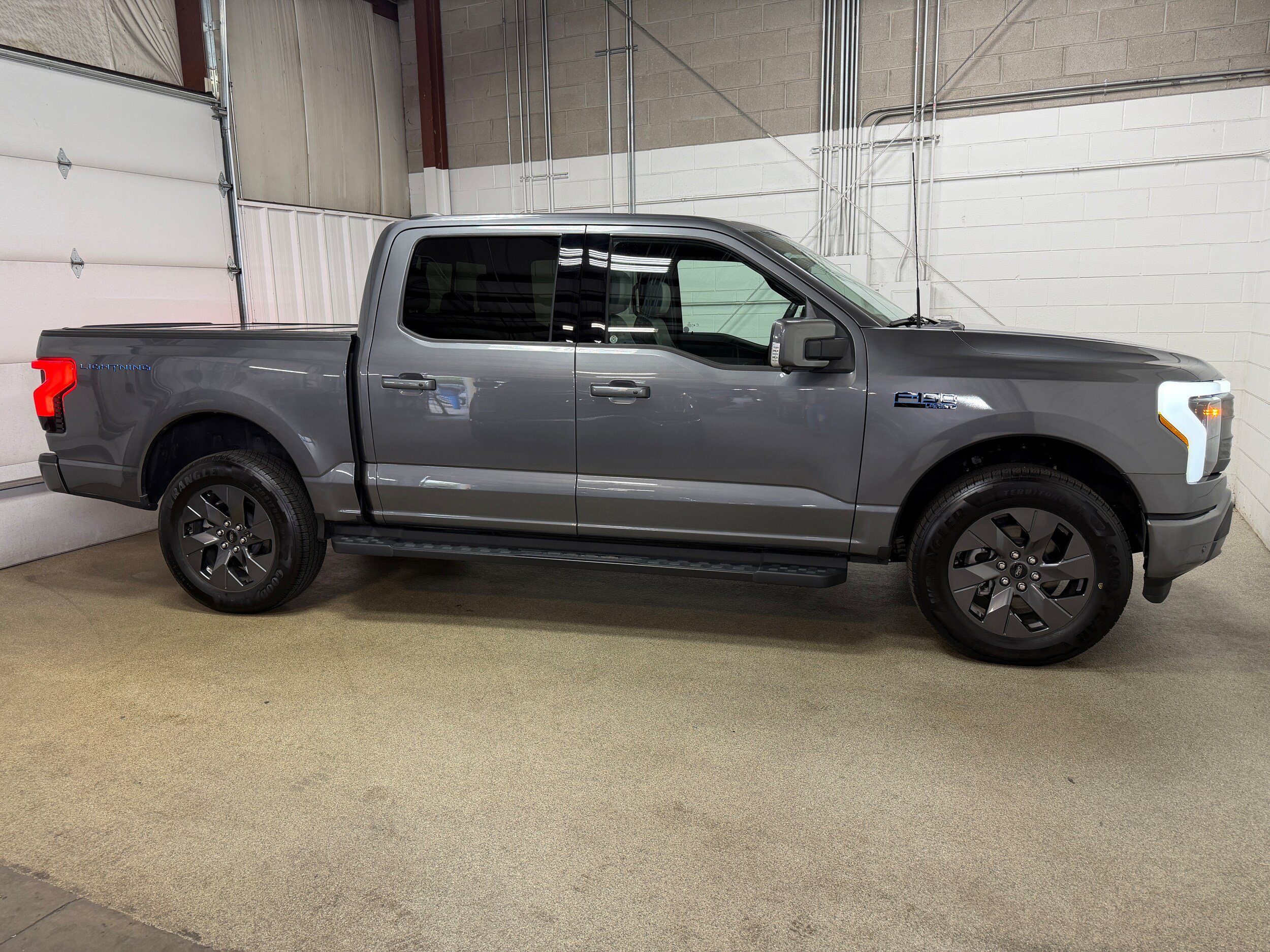 Certified 2024 Ford F150 Lightning Lariat AWD/4WD image 7