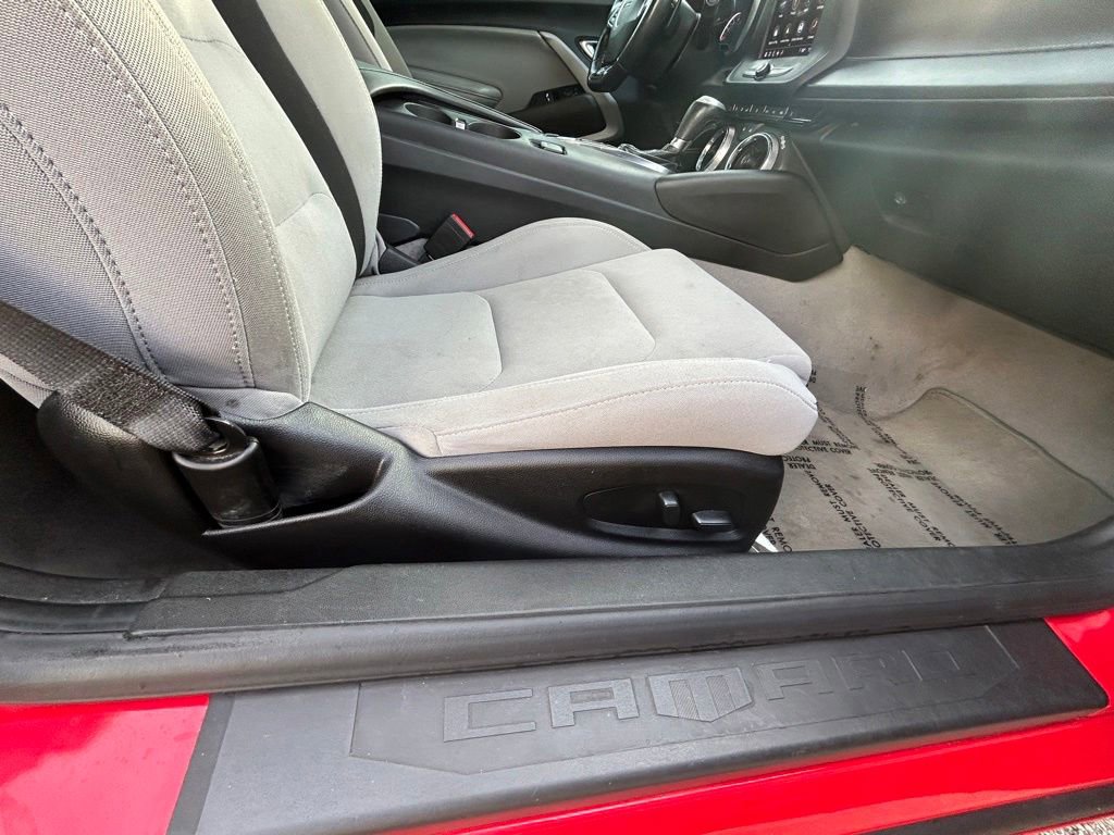 Used 2022 Chevrolet Camaro LT RWD image 24