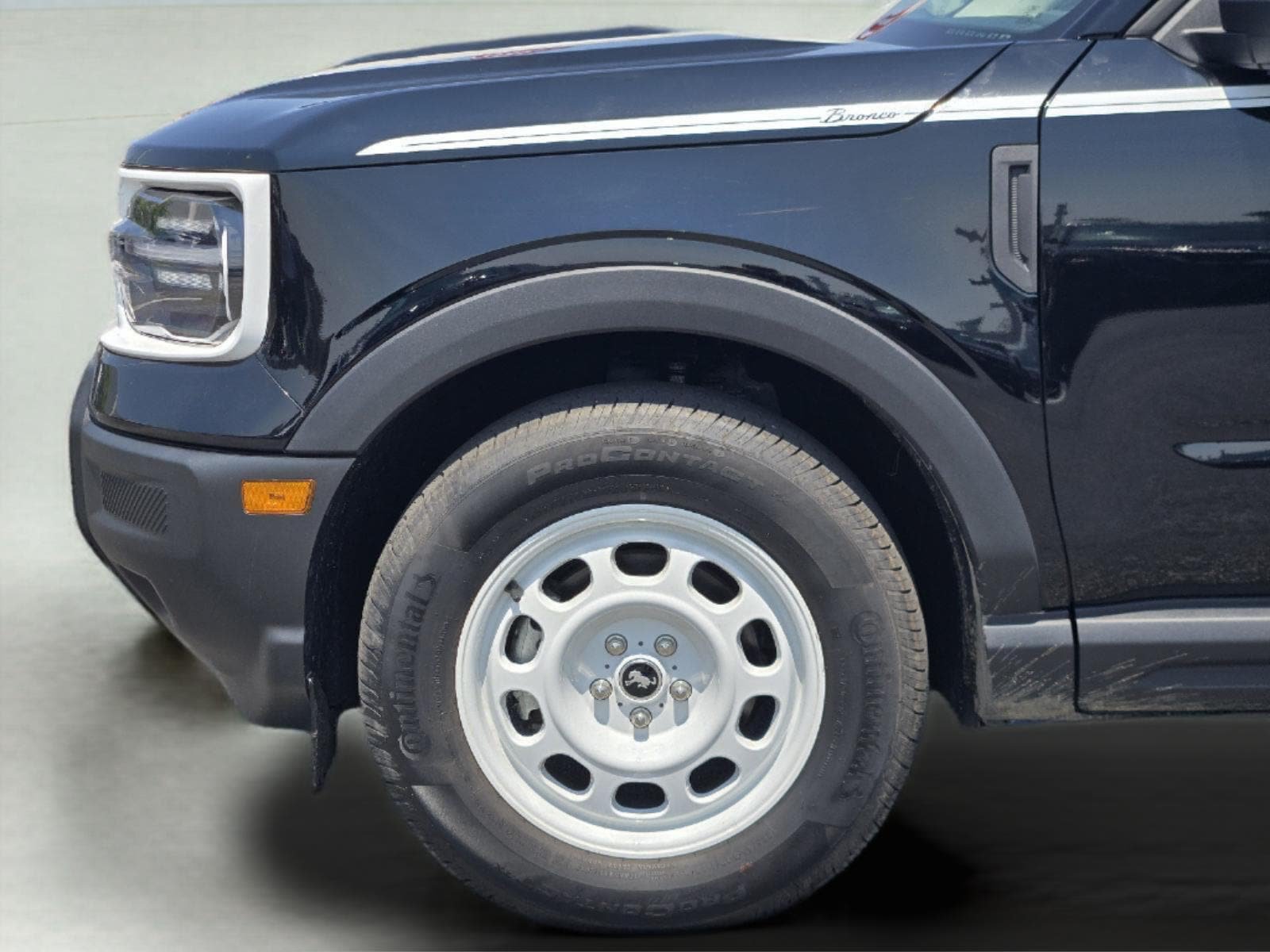 Certified 2025 Ford Bronco Sport Heritage w/ Convenience Package AWD/4WD image 8