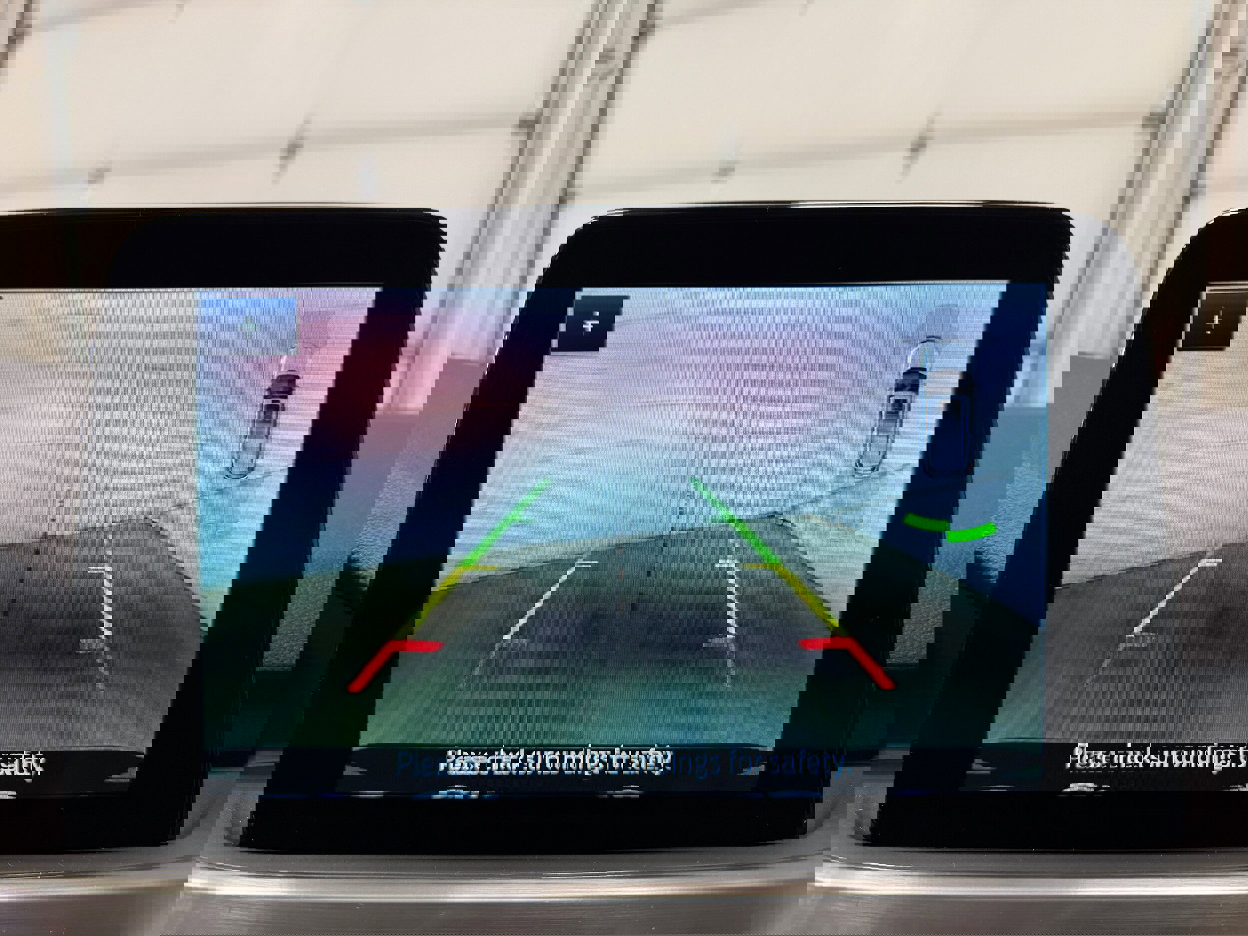 Certified 2022 Ford Escape Titanium image 24