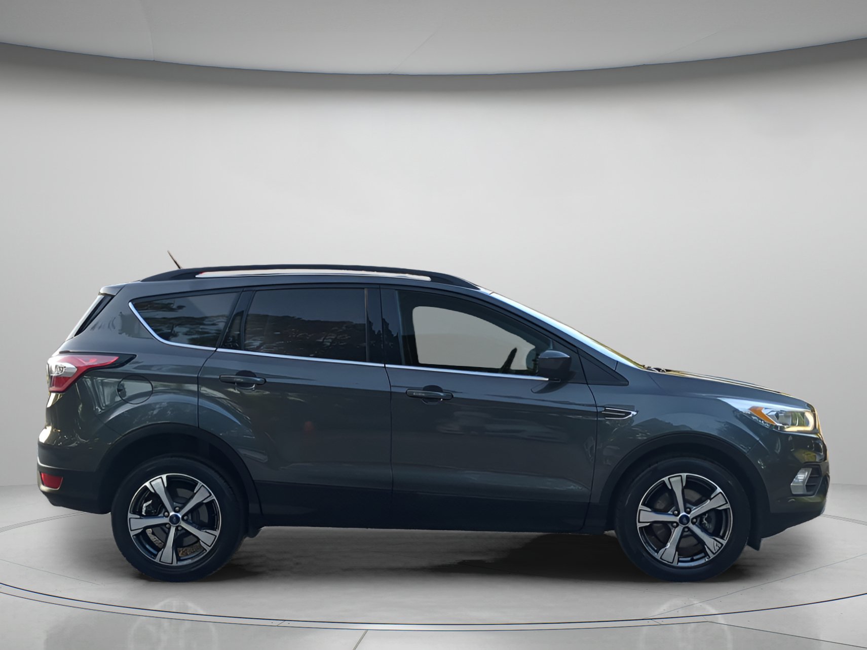 Certified 2017 Ford Escape SE w/ SE Leather Comfort Package FWD image 39