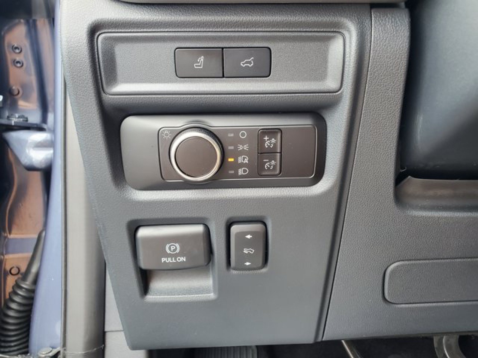 Certified 2023 Ford Expedition XLT RWD image 17