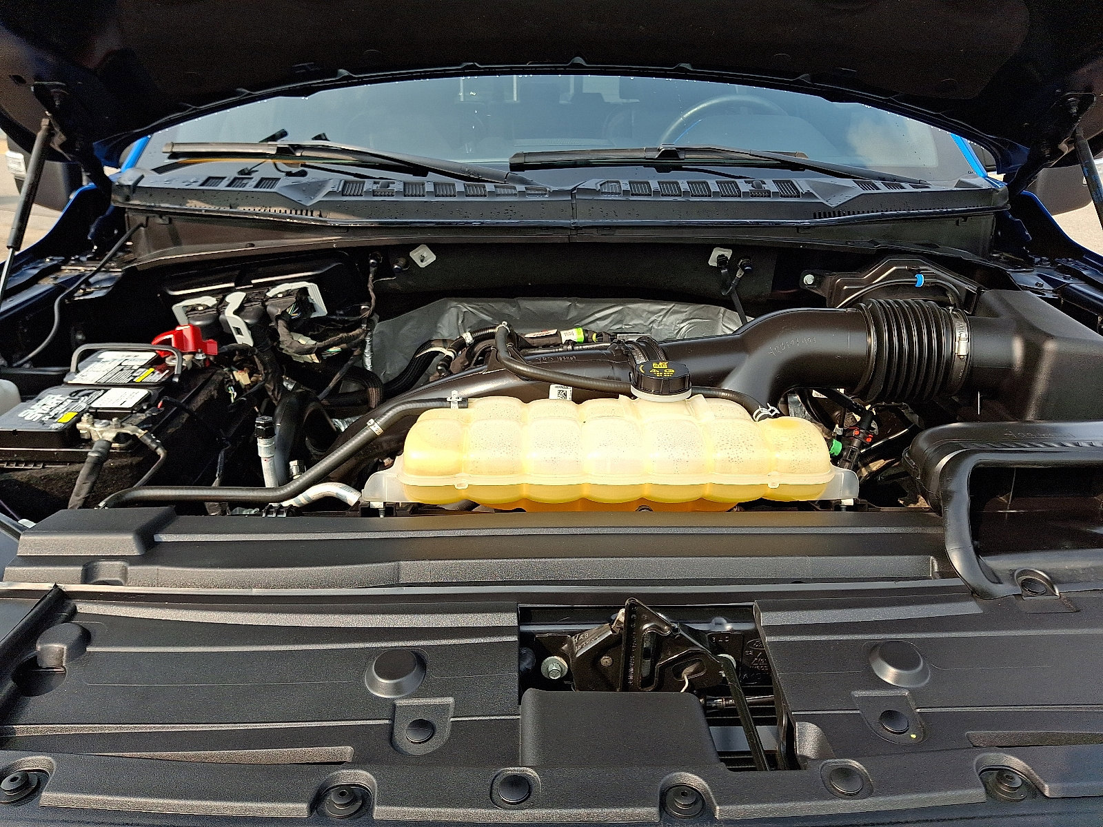 Certified 2020 Ford F150 Lariat w/ Equipment Group 502A Luxury image 27