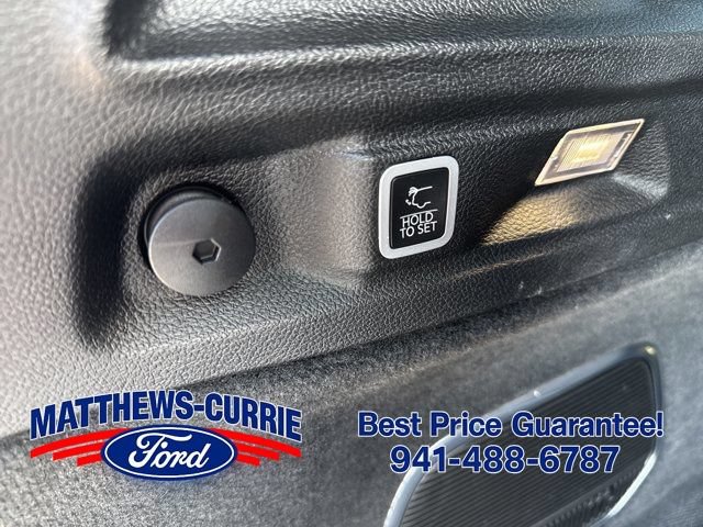 Used 2023 Jeep Grand Cherokee L Overland AWD/4WD image 15