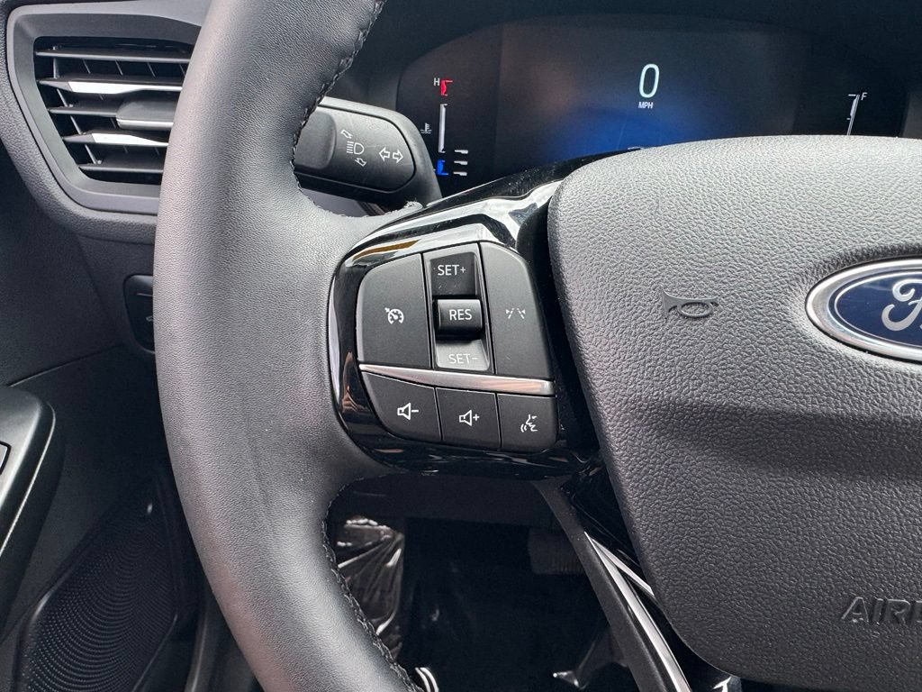 Certified 2024 Ford Escape Active AWD/4WD image 28