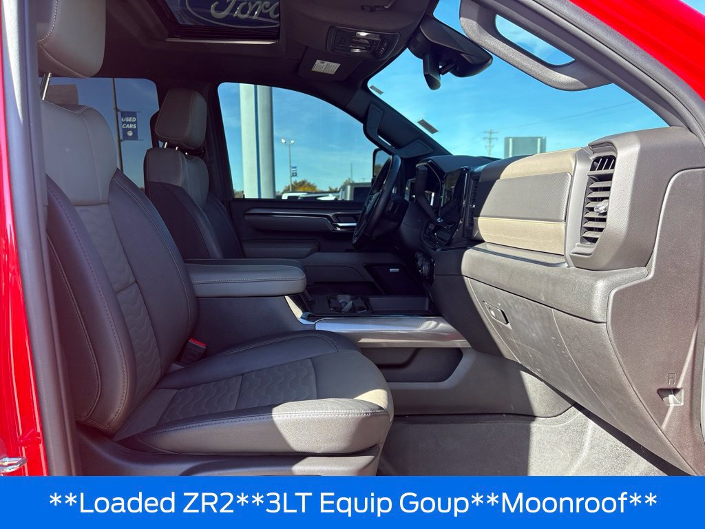 Used 2024 Chevrolet Silverado 2500 ZR2 w/ Snow Plow Prep/Camper Package AWD/4WD image 31