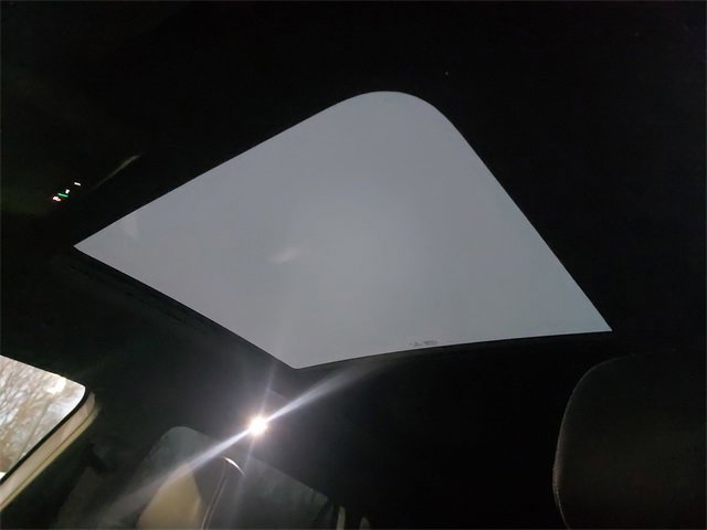 Used 2023 Volkswagen Atlas Cross Sport SE image 29