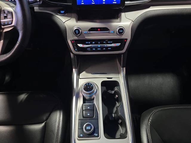 Certified 2022 Ford Explorer XLT w/ Equipment Group 202A AWD/4WD image 15