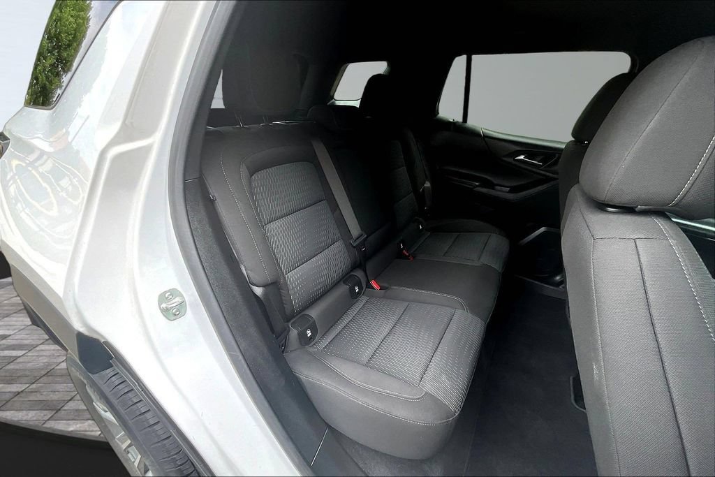 Used 2025 Chevrolet Equinox LT AWD/4WD image 25