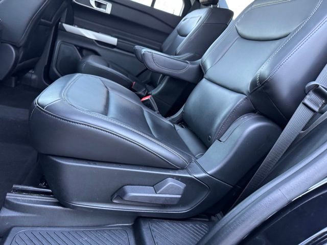 Certified 2023 Ford Explorer XLT w/ Equipment Group 202A AWD/4WD image 10