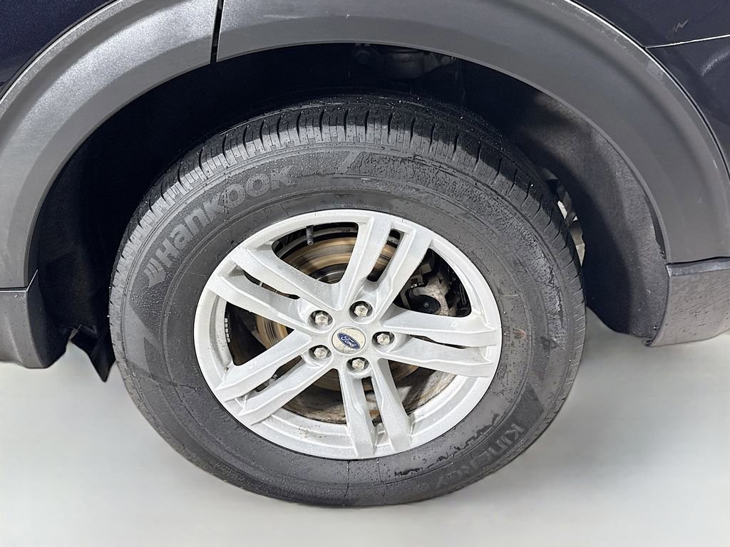 Certified 2023 Ford Explorer XLT w/ Equipment Group 202A image 31