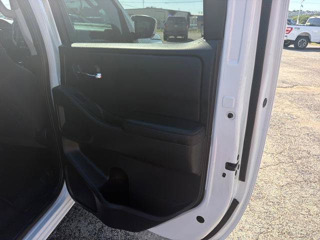 Used 2025 Nissan Frontier SV RWD image 34