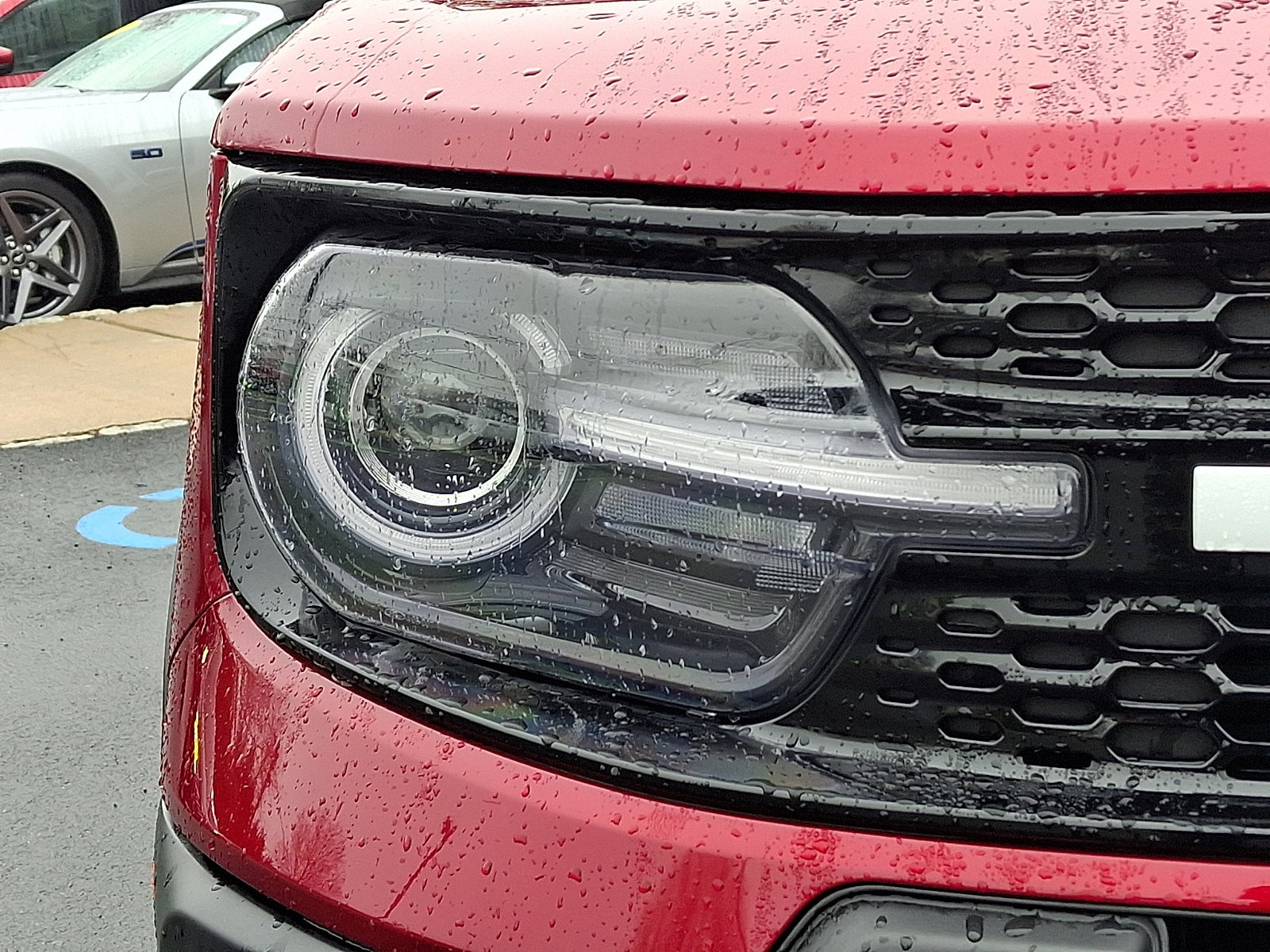 Certified 2025 Ford Bronco Sport Outer Banks w/ Outer Banks Tech Package+ AWD/4WD image 9