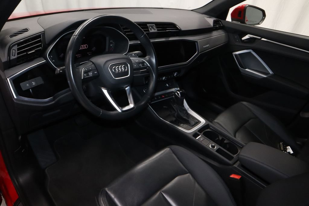 Used 2024 Audi Q3 2.0T Premium AWD/4WD image 25