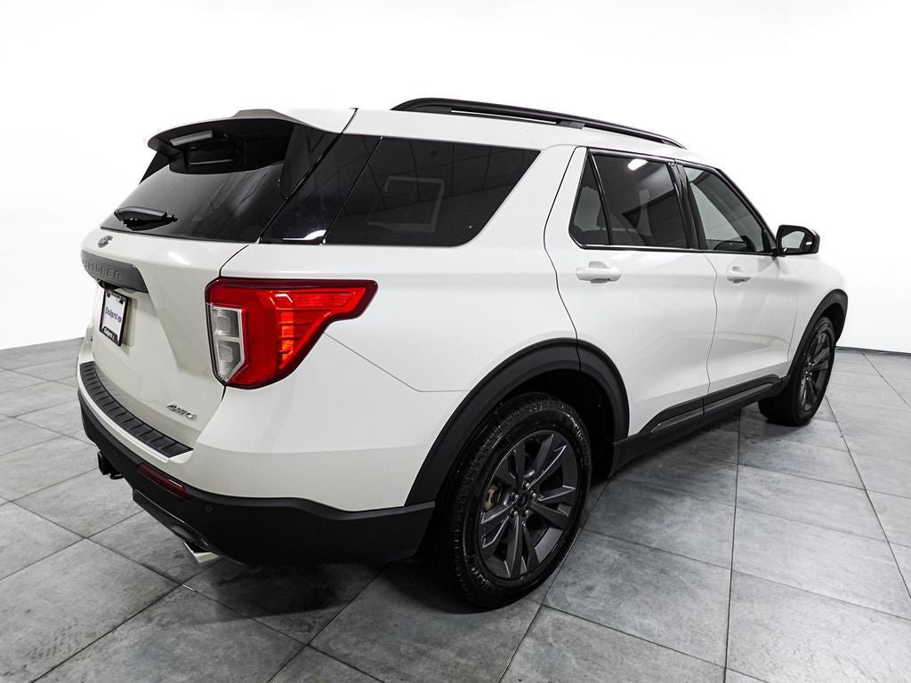 Certified 2024 Ford Explorer XLT w/ Equipment Group 202A AWD/4WD image 6