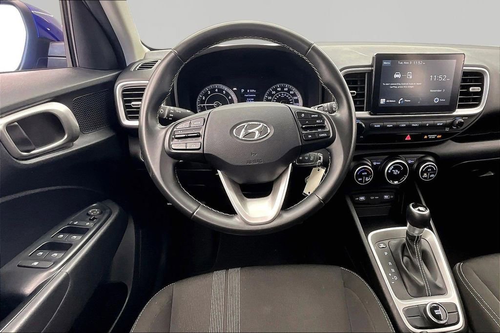 Used 2022 Hyundai Venue SEL FWD image 7