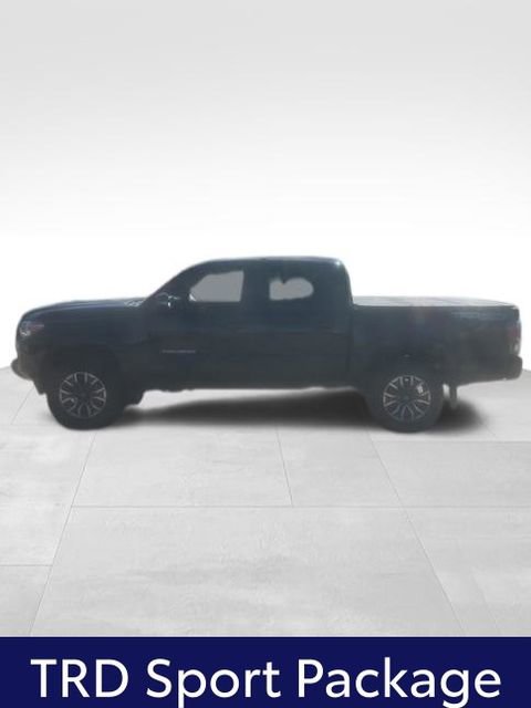 Used 2022 Toyota Tacoma TRD Sport w/ Technology Package AWD/4WD image 3