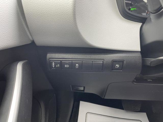 Used 2023 Toyota Corolla SE image 28