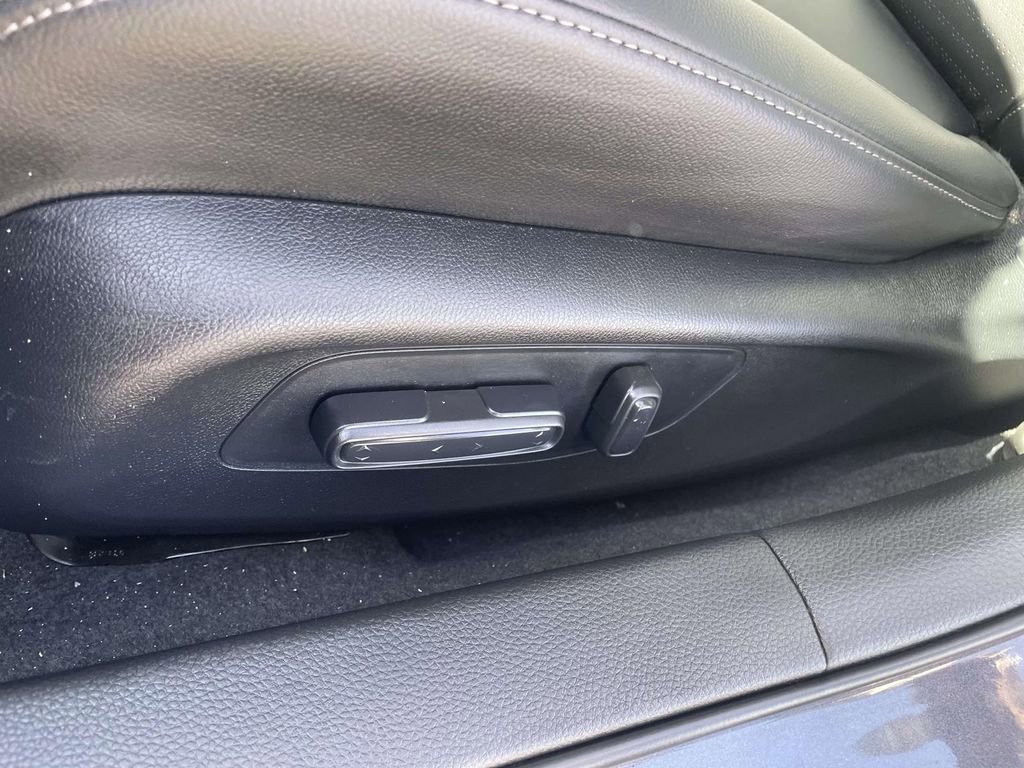 Used 2023 Honda Civic EX-L image 18