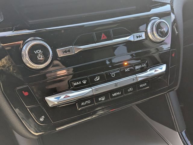 Certified 2024 Ford Explorer ST-Line w/ Class IV Trailer Tow Package image 15