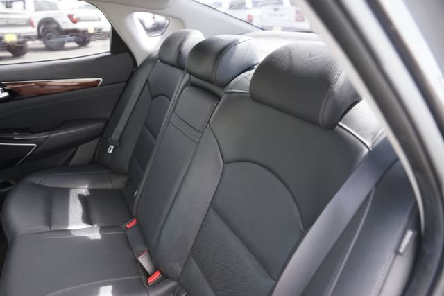Used 2019 Kia Cadenza Technology FWD image 14