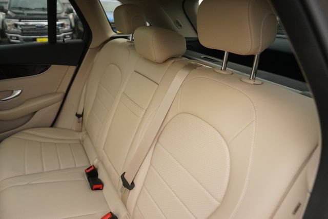 Used 2022 Mercedes-Benz GLC 300 image 14