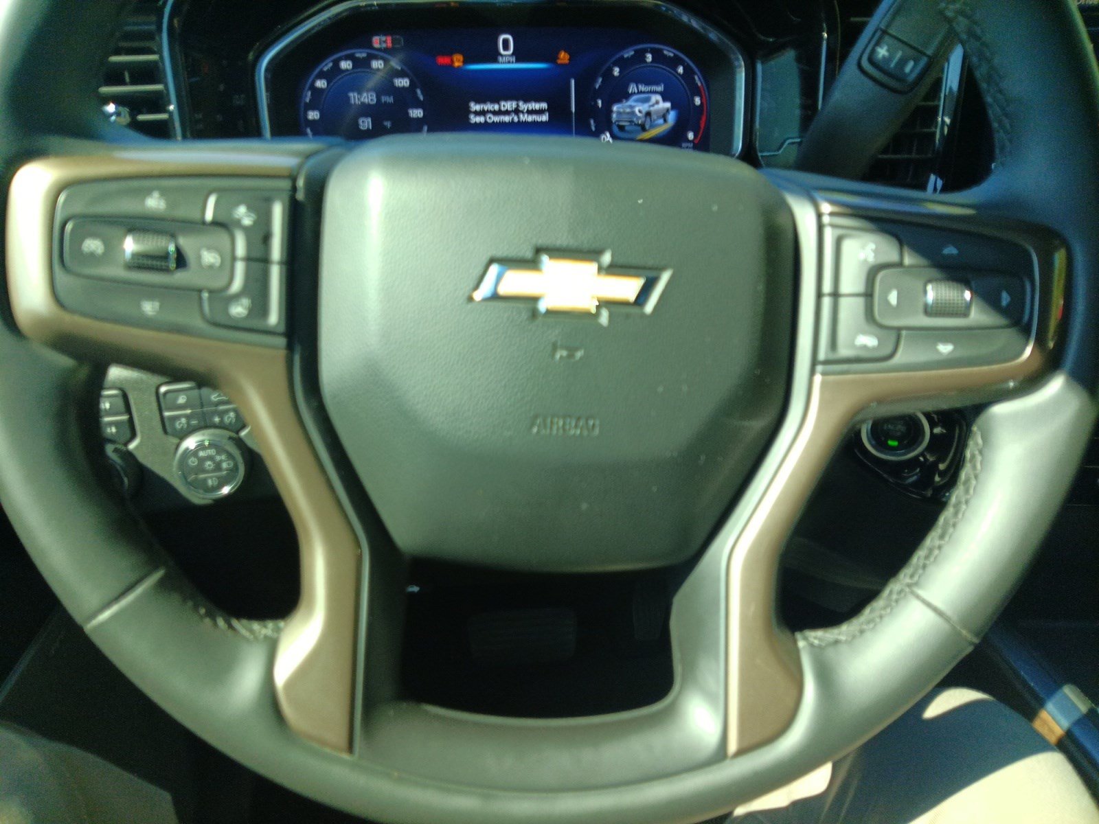 Used 2024 Chevrolet Silverado 3500 High Country w/ High Country Premium Package AWD/4WD image 18