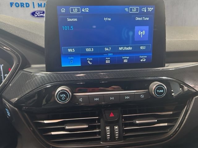 Certified 2025 Ford Escape ST-Line Select AWD/4WD image 13