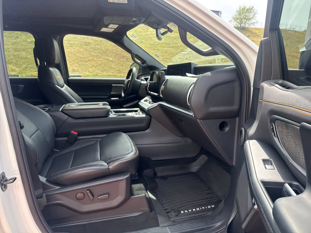 Certified 2026 Ford Expedition Tremor AWD/4WD image 32
