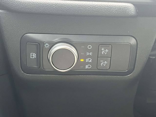 Certified 2021 Ford Escape SE FWD image 28