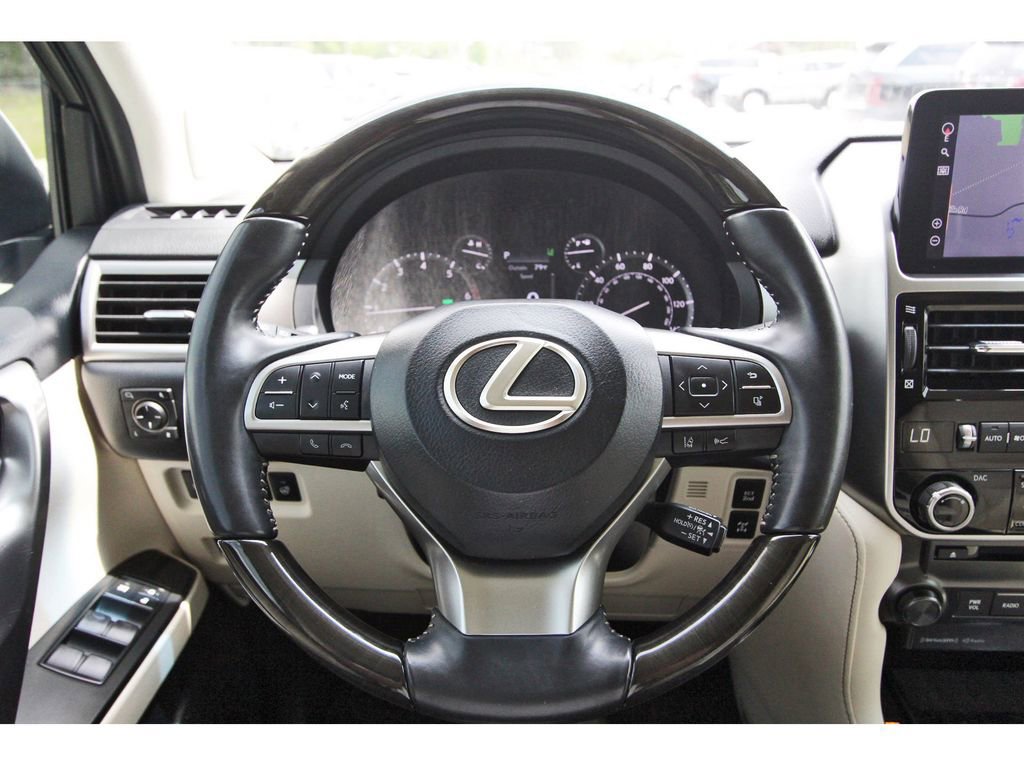 Used 2023 Lexus GX 460 Luxury w/ Sport Design Package image 15