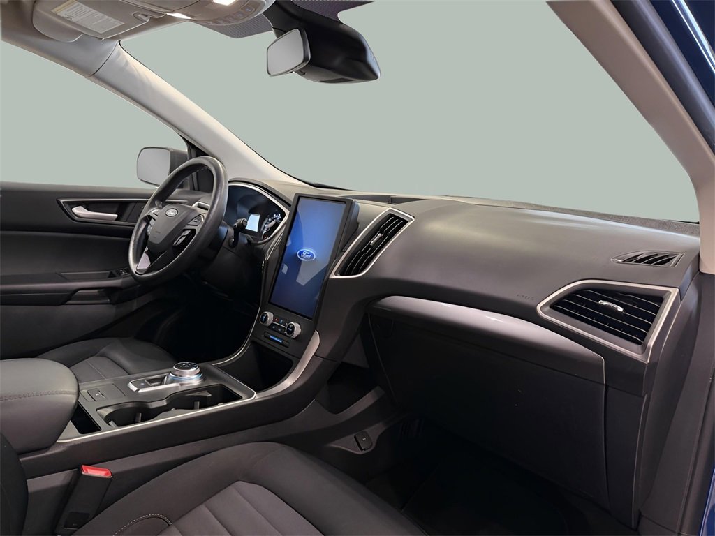 Certified 2021 Ford Edge SE w/ Cargo Accessory Package image 9