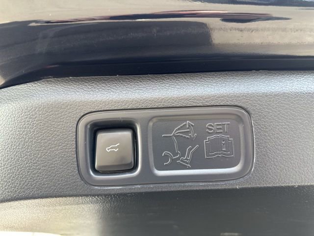 Certified 2023 Ford Expedition Limited image 43