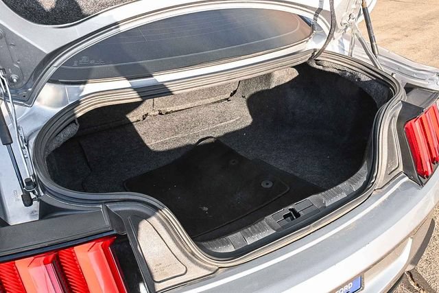 Certified 2020 Ford Mustang Premium RWD image 31