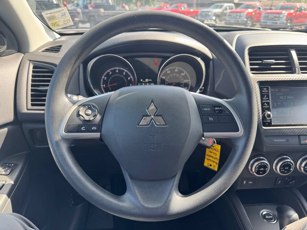 Used 2025 Mitsubishi Outlander Sport SE AWD/4WD image 8