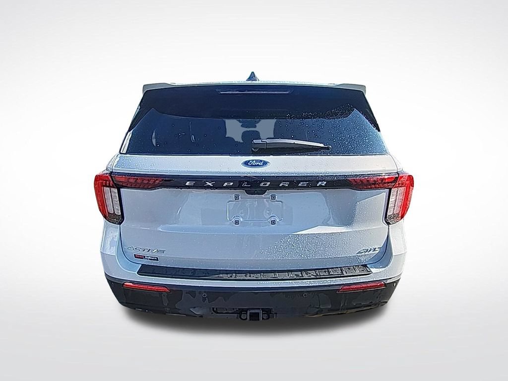 Certified 2025 Ford Explorer Active AWD/4WD image 6