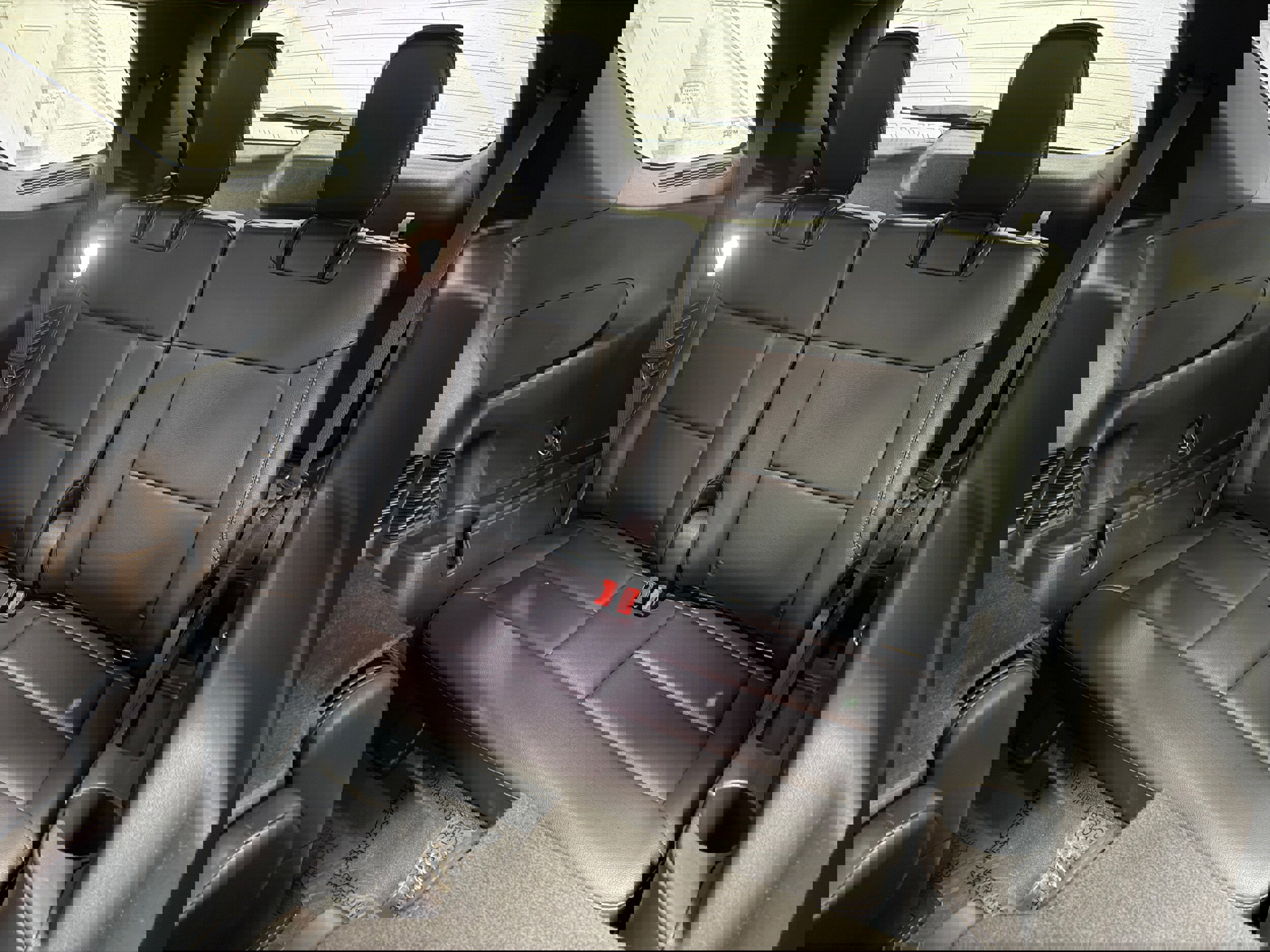 Certified 2020 Ford Explorer XLT w/ Equipment Group 202A image 16