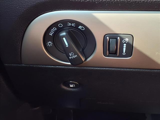 Used 2019 Dodge Durango SXT image 21